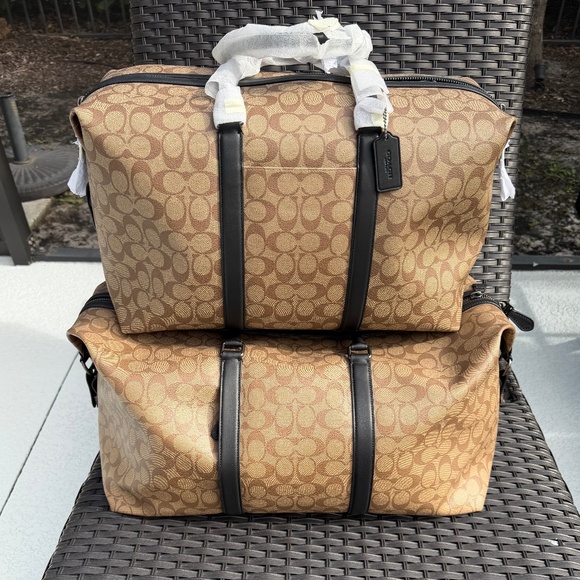 Coach Trekker Bag in Signature Canvas F77896 Tan/Black Duffle Travel Weekender - Picture 12 of 12